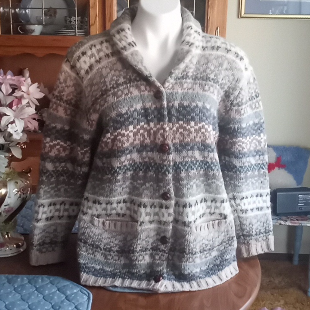Embassy Row Petites Cardigan